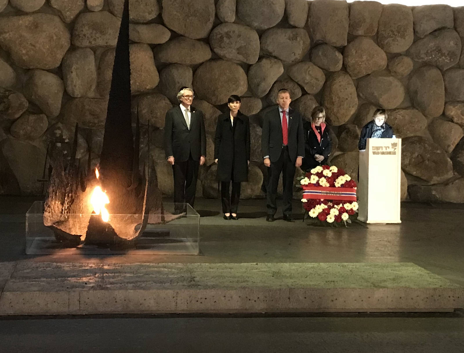 Søreide besøkte også Holocaust-museet Yad Vashem under sitt besøk i Jerusalem. (Foto: UD)
