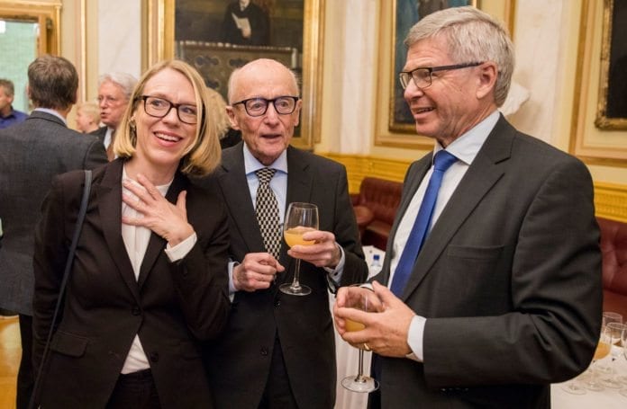 Kjell Magne Bondevik (t.h.) sammen med Kåre Willoch og Anniken Huitfeldt i et jubileumsseminar for Utenriks- og forsvarskomiteen på Stortinget 19. januar 2017. (Foto: Stortinget) Kjell Magne Bondevik (t.h.) sammen med Kåre Willoch og Anniken Huitfeldt i et jubileumsseminar for Utenriks- og forsvarskomiteen på Stortinget 19. januar 2017. (Foto: Stortinget)