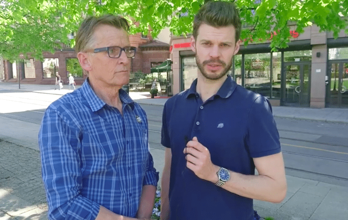 Gilbert og Moxnes Mads Gilbert ble intervjuet av Rødt-leder Bjørnar Moxnes. I intervjuet ble det servert en rekke løgner. (Foto: Skjermdump Facebook)