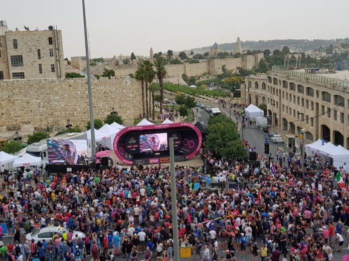 Giro d´Italia_1 Første etappe av Giro d´Italia var i Jerusalem 4. mai. TV-bildene fra rittet var stor markedsføring av den israelske hovedstaden.