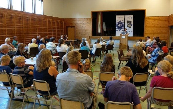 Nærmere 50 personer deltok på stiftelsesmøtet til MIFF Larvik-Sandefjord torsdag 7. juni 2018. (Foto: Kjetil Ravn Hansen) Nærmere 50 personer deltok på stiftelsesmøtet til MIFF Larvik-Sandefjord torsdag 7. juni 2018. (Foto: Kjetil Ravn Hansen)