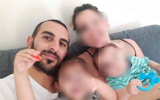 Terrorofferet Yotam Ovadia sammen med familien sin. (Foto: Privat)