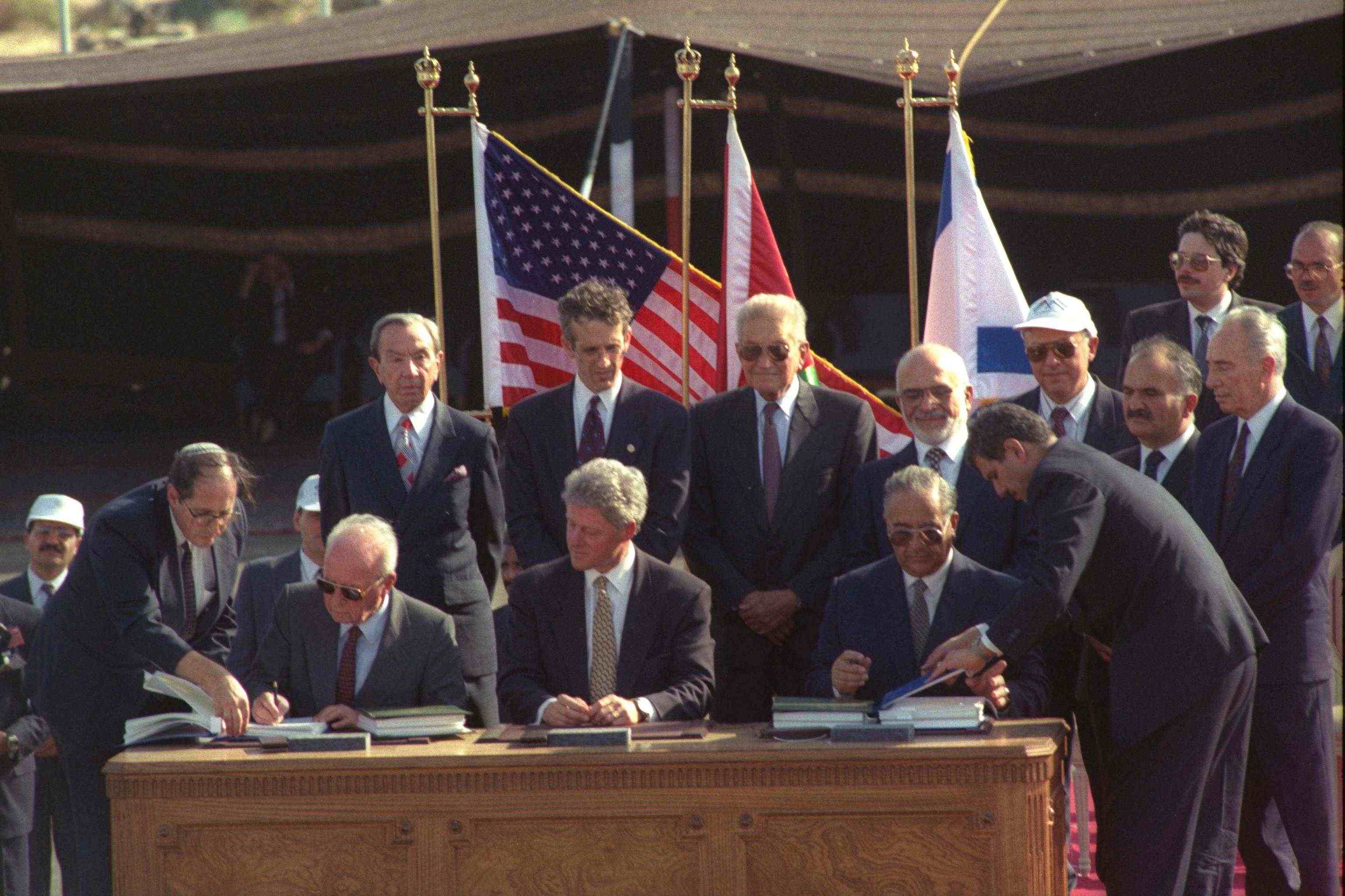 Israel og Jordan signerte i 1994 en fredsavtale. al-Majali var en av dem som signerte avtalen. (Foto: Wikipedia)