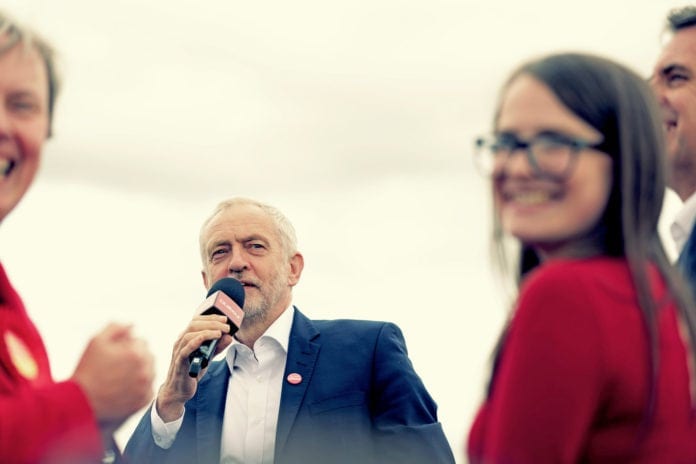 Jeremy Corbyn_3 Hvis Jeremy Corbyn blir valgt til statsminister vil han umiddelbart anerkjenne Palestina. (Foto: Andy Miah/Flickr)