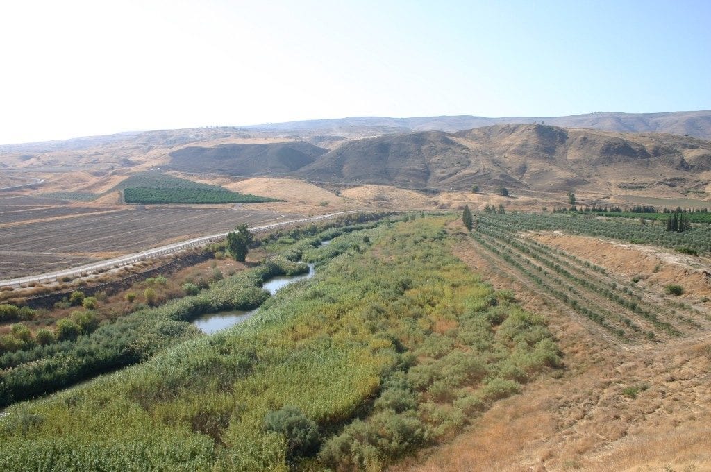 Dette er deler av området som Israel har lånt av Jordan til israelsk jordbruk. Tidligere var området nesten en ørken. (Foto: Shmuel Bar-Am)