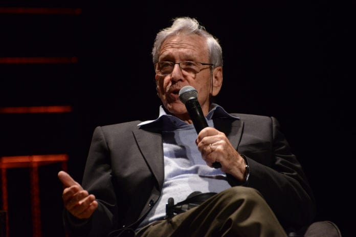 Amos Oz Amos Oz døde av kreft 79 år gammel. Han ble regnet som Israels fremste nålevende forfatter. (Foto: Luiz Munhoz/Flickr)