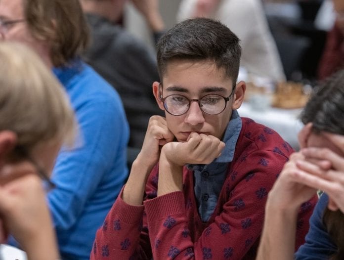 Den iranske sjakkspilleren Aryan Gholami på turneringen i Sverige. (Foto: Lars OA Hedlund, via Nordic Chess School) Den iranske sjakkspilleren Aryan Gholami på turneringen i Sverige. (Foto: Lars OA Hedlund, via Nordic Chess School)