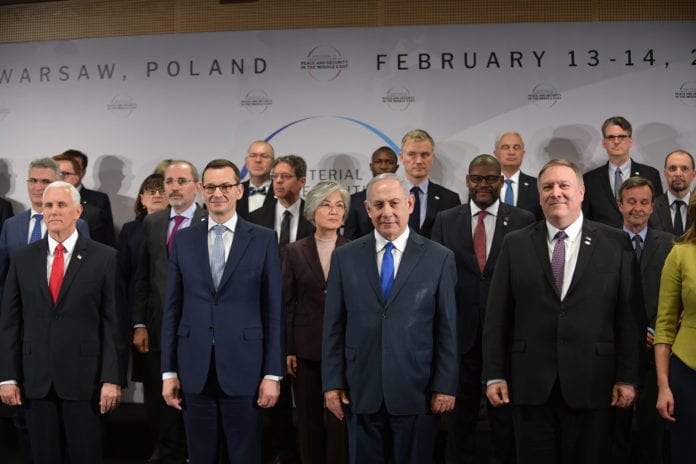 Warsaw-møtet2 USAs visepresident Mike Pence, Polens statsminister Mateusz Morawiecki, Israels statsminister Benjamin Netanyahu og USAs utenriksminister Mike Pompeo var noen av deltakerne på Warszawa-konferanse i februar. (Foto: US State Departement)