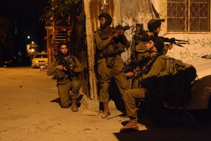 14255641587_76520ba1f8_k Terroristen som søndag drepte to israelere ble tirsdag kveld skutt og drept i skuddveksling med israelske soldater. (Illustrasjonsfoto: IDF)