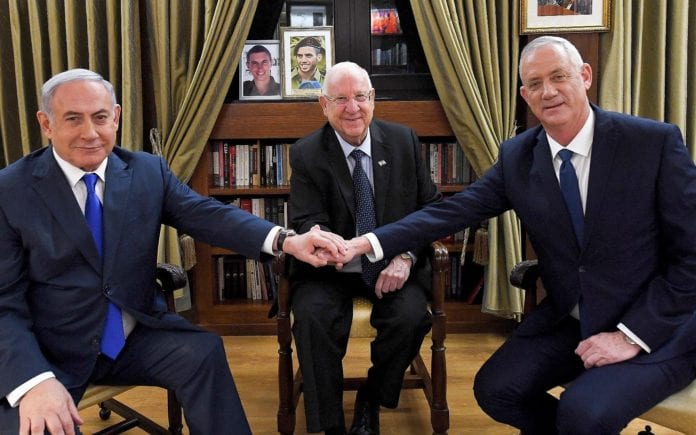 Benjamin Netanyahu og Benny Gantz i samtaler hos president Reuven Rivlin i september 2019. (Foto: Haim Zach/GPO)