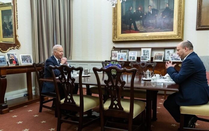 Naftali Bennett og Joe Biden